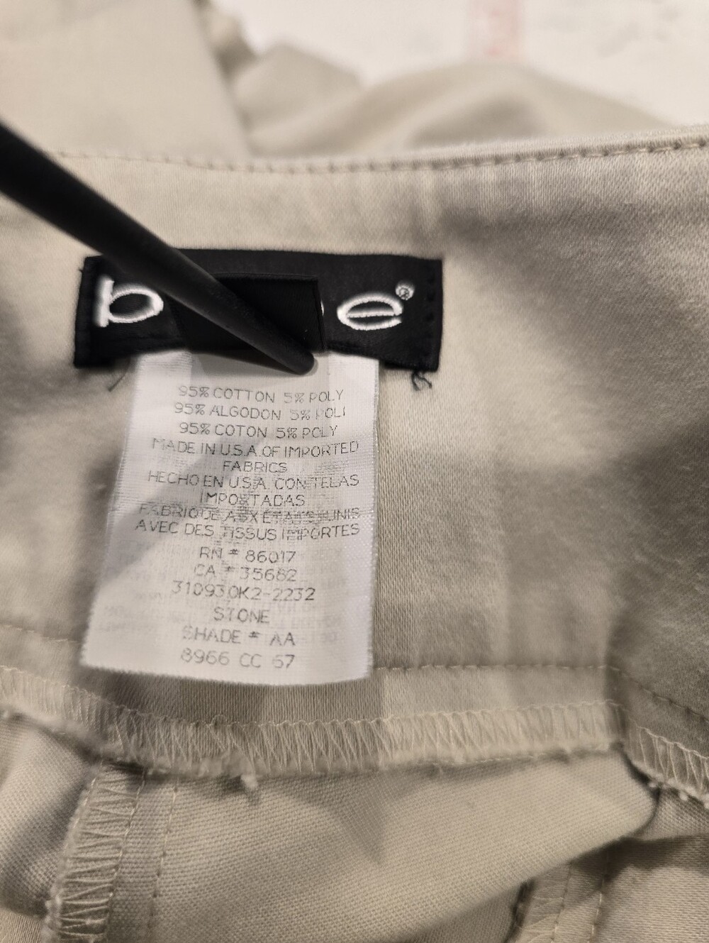 Bebe Cropped Khaki Tan Pants Y2K | Pedal Pushers | Office Siren | Size 0 - Picture 4 of 7